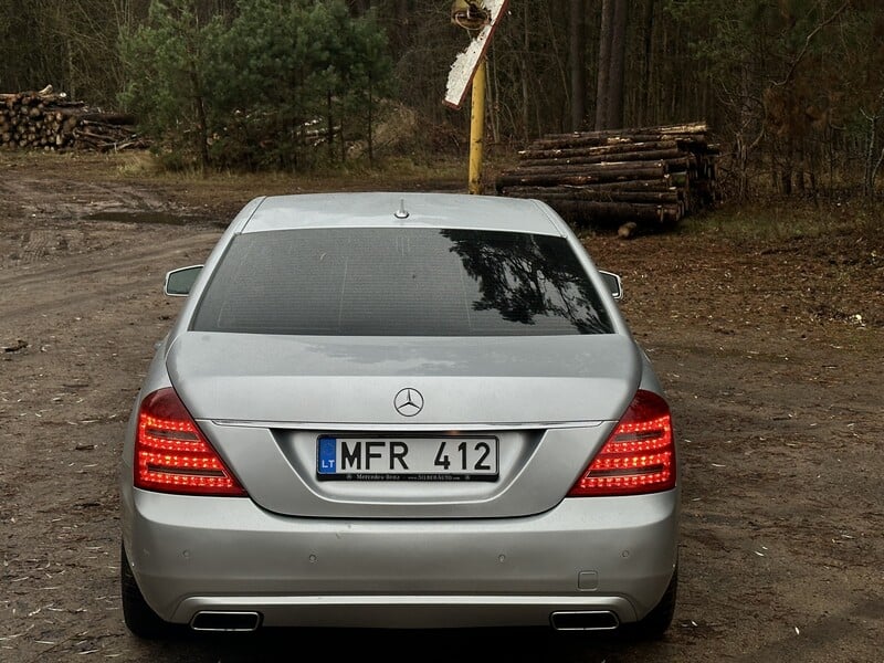 Фотография 6 - Mercedes-Benz S 320 2006 г Седан