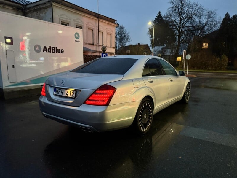 Фотография 13 - Mercedes-Benz S 320 2006 г Седан