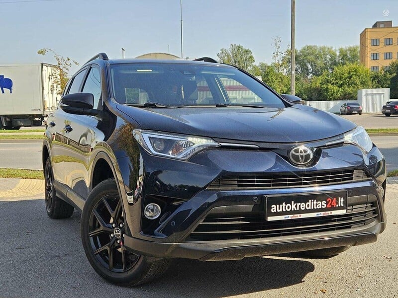 Photo 3 - Toyota RAV4 2017 y Off-road / Crossover