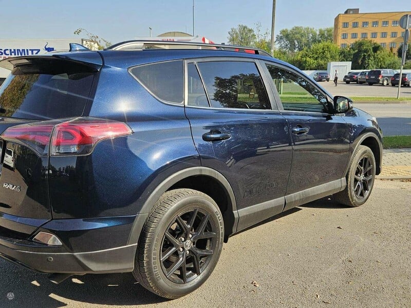 Photo 5 - Toyota RAV4 2017 y Off-road / Crossover