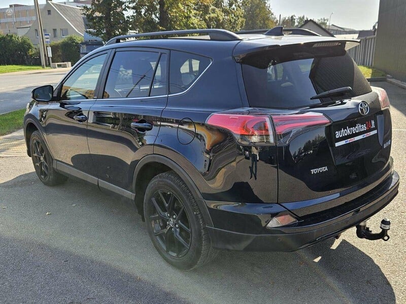 Photo 9 - Toyota RAV4 2017 y Off-road / Crossover