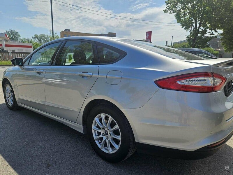 Photo 6 - Ford Mondeo 2018 y Hatchback