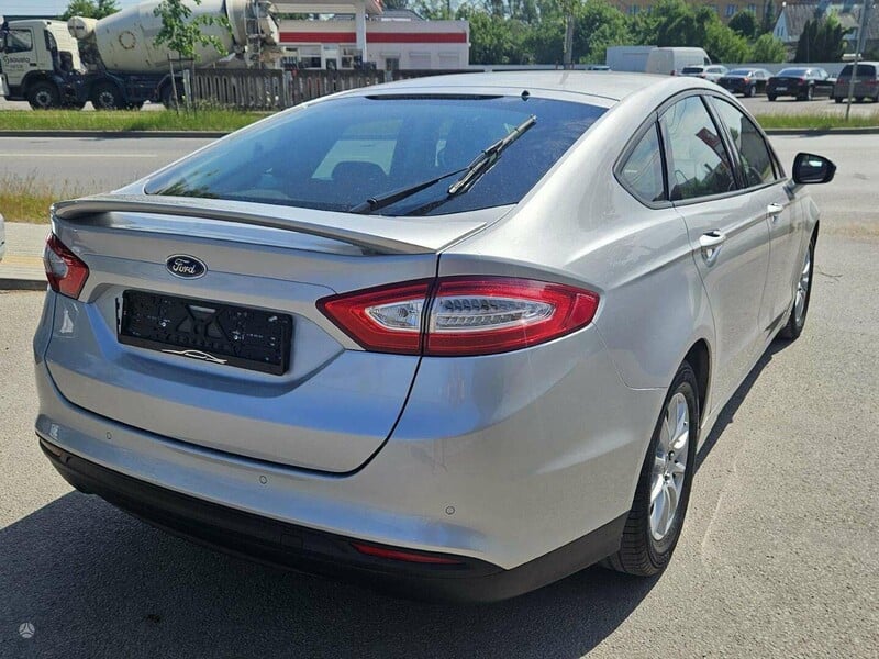 Photo 7 - Ford Mondeo 2018 y Hatchback