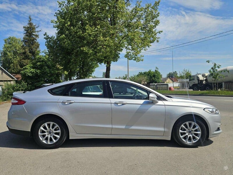 Photo 8 - Ford Mondeo 2018 y Hatchback