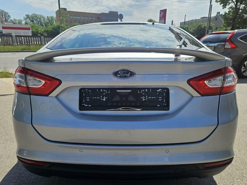 Photo 10 - Ford Mondeo 2018 y Hatchback