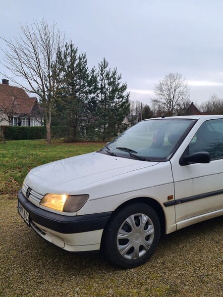 Photo 8 - Peugeot 306 1994 y Hatchback