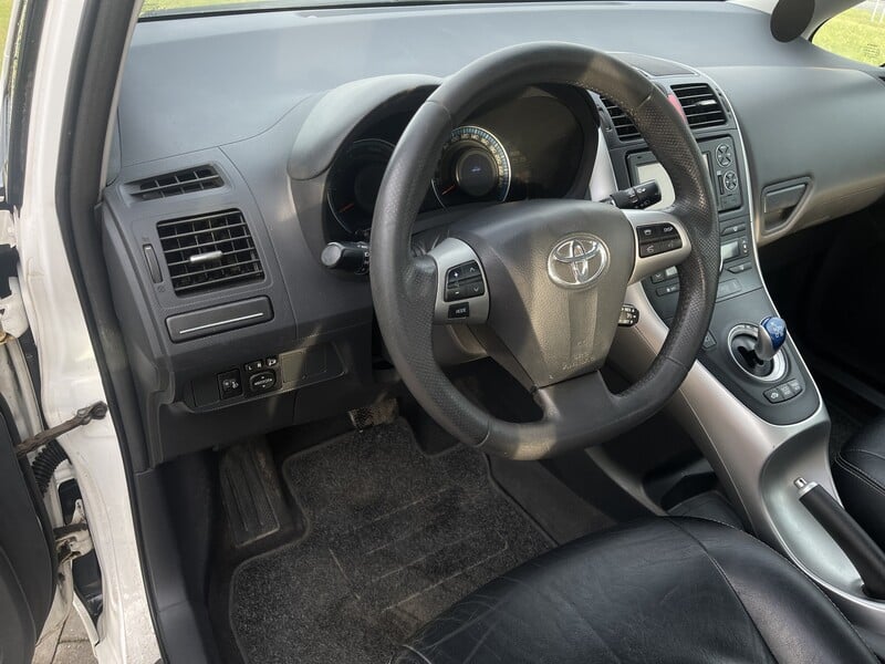 Nuotrauka 14 - Toyota Auris 2011 m Hečbekas