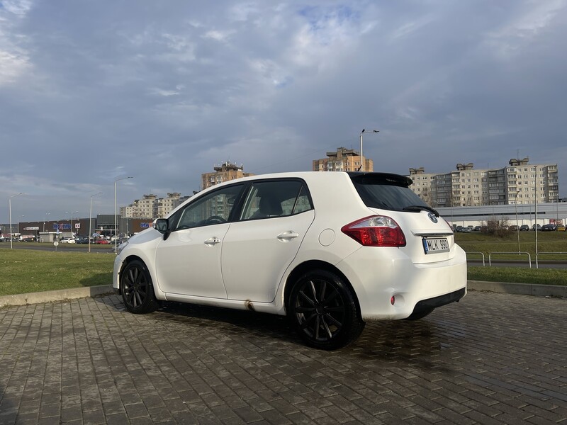 Nuotrauka 19 - Toyota Auris 2011 m Hečbekas