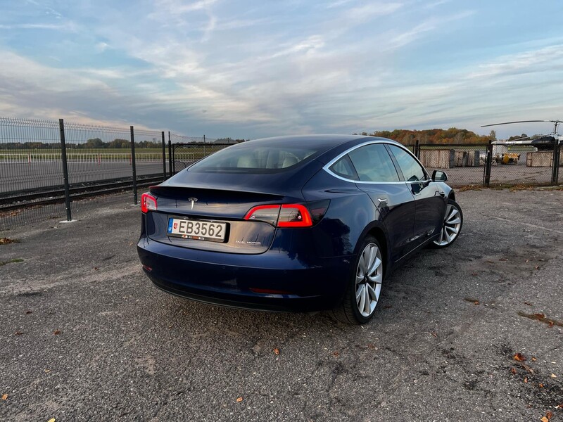 Nuotrauka 9 - Tesla Model 3 2019 m Sedanas