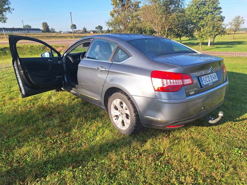 Photo 3 - Citroen C5 2008 y Sedan