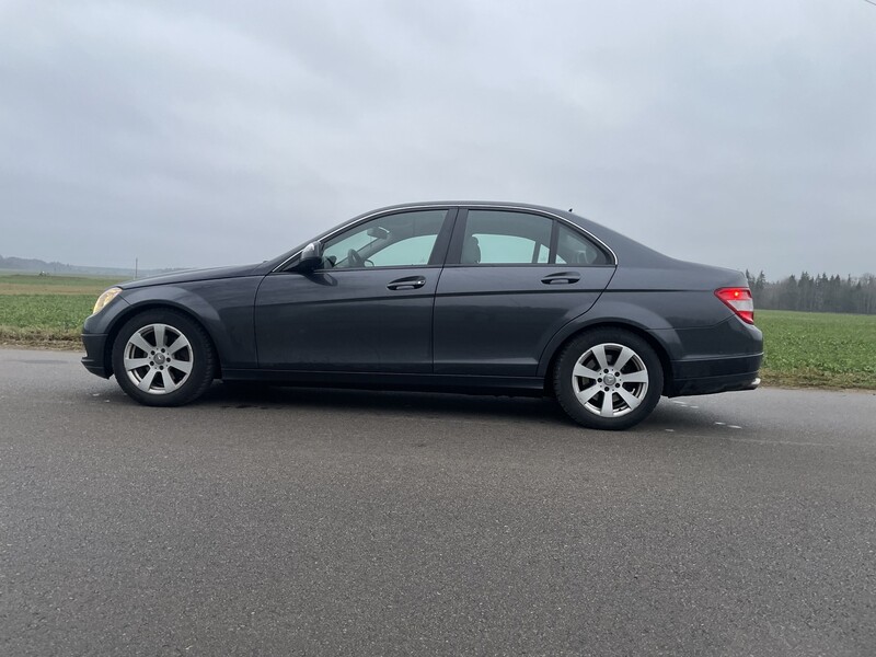 Photo 2 - Mercedes-Benz C 220 2007 y Sedan