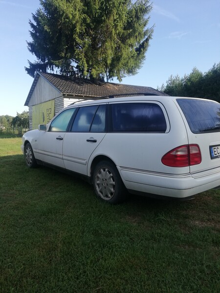 Photo 13 - Mercedes-Benz E 320 1998 y Wagon