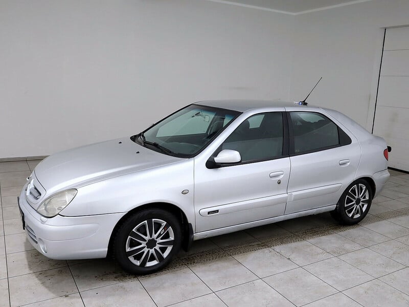 Photo 2 - Citroen Xsara 2003 y Hatchback