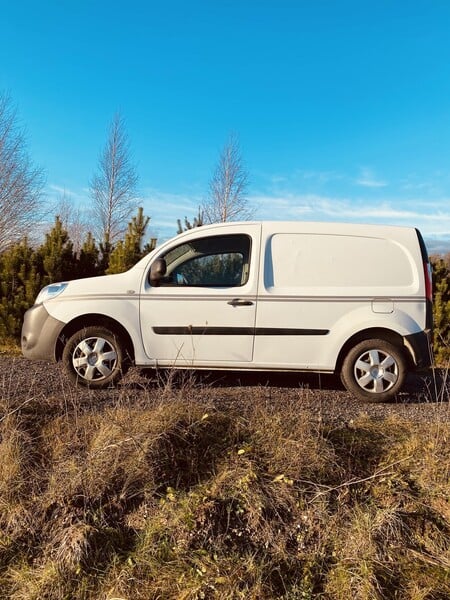 Photo 3 - Renault Kangoo 2017 y Commercial auto (with box)