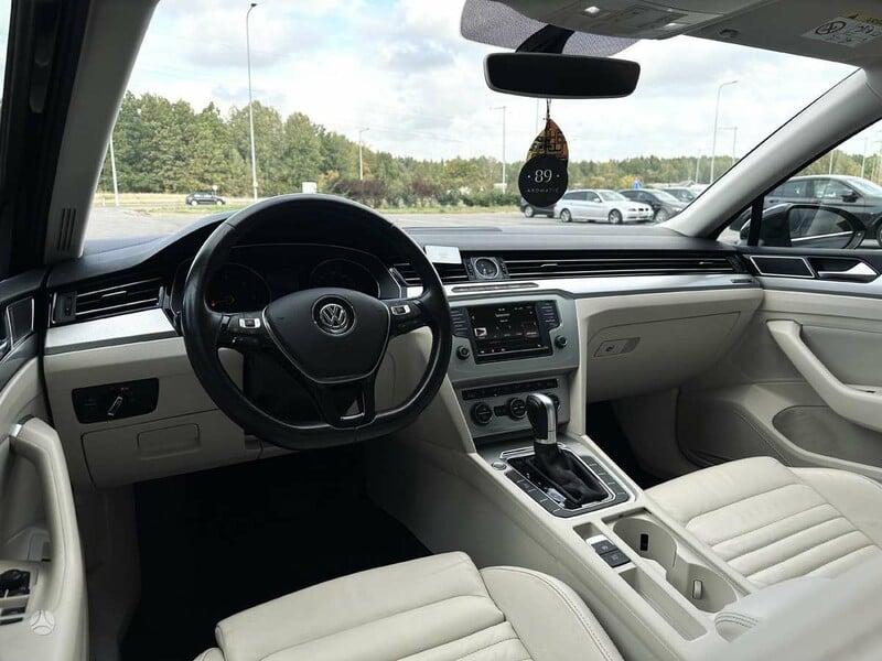 Photo 14 - Volkswagen Passat 2015 y Sedan