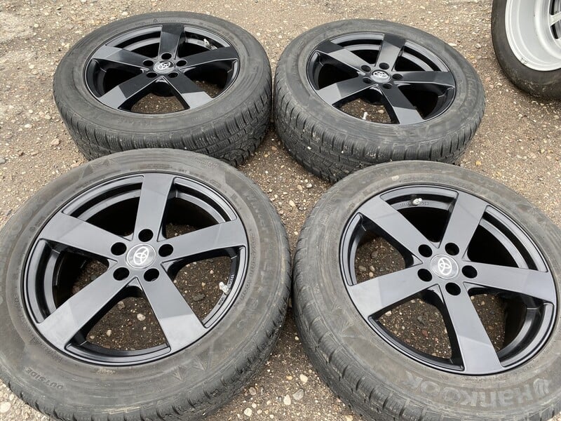 Photo 1 - Toyota Siunciam, 7.5J ET5 light alloy R18 rims