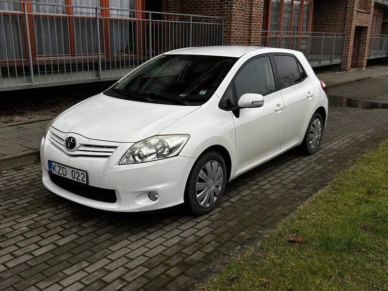 Nuotrauka 4 - Toyota Auris 2010 m Hečbekas