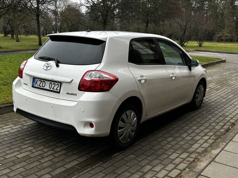 Nuotrauka 6 - Toyota Auris 2010 m Hečbekas