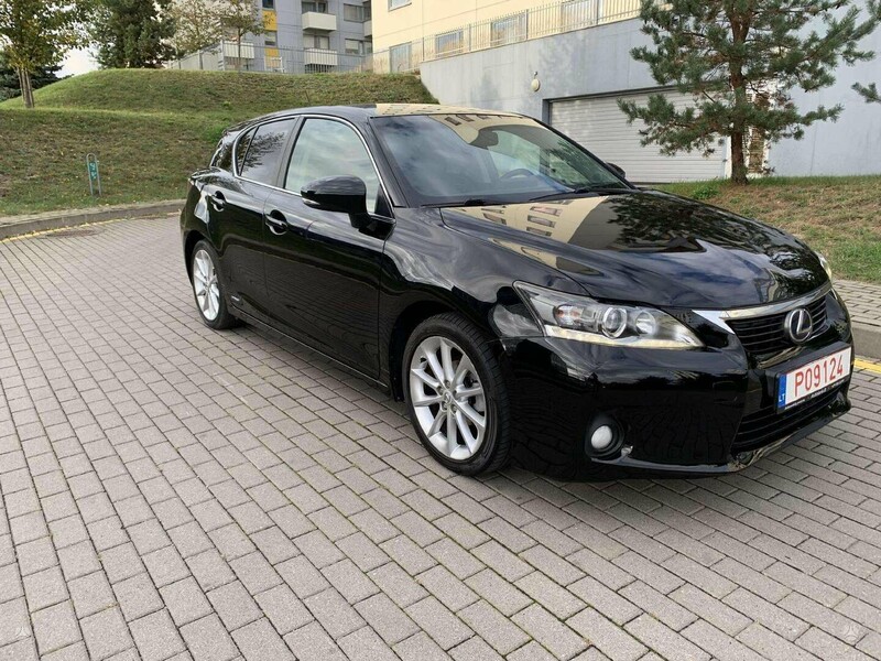 Photo 3 - Lexus CT 200h 2011 y Hatchback