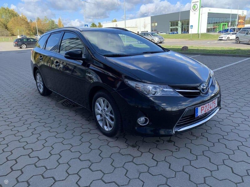 Nuotrauka 3 - Toyota Auris 2014 m Universalas