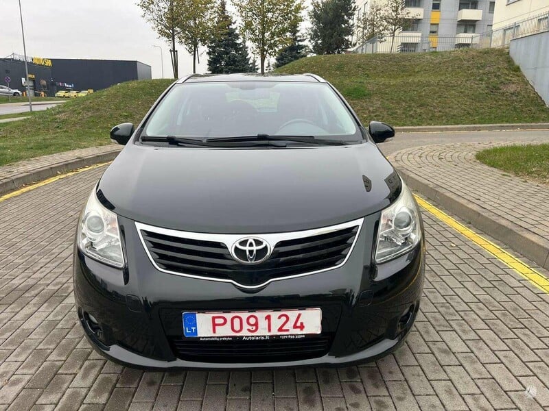 Фотография 2 - Toyota Avensis 2009 г Универсал