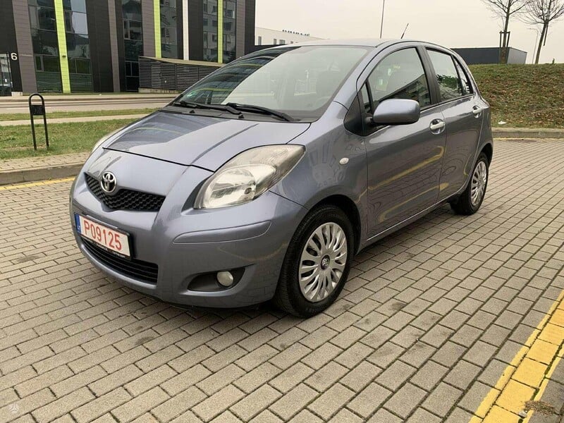 Nuotrauka 1 - Toyota Yaris 2011 m Hečbekas