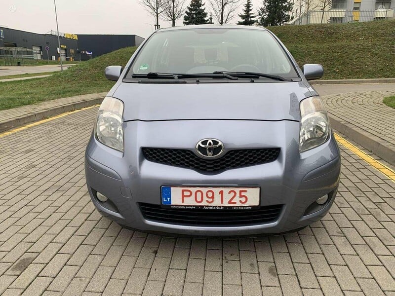 Nuotrauka 2 - Toyota Yaris 2011 m Hečbekas