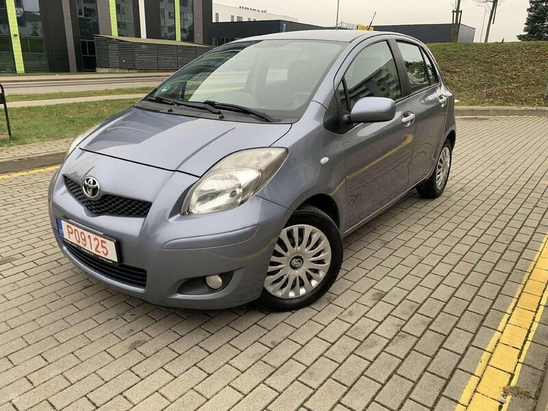 Nuotrauka 9 - Toyota Yaris 2011 m Hečbekas