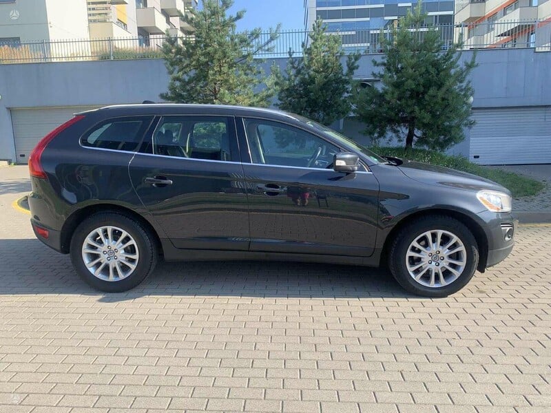 Фотография 4 - Volvo XC60 2010 г Внедорожник / Кроссовер