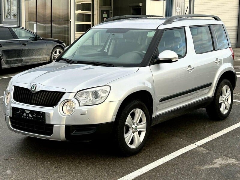 Фотография 4 - Skoda Yeti 2012 г Внедорожник / Кроссовер