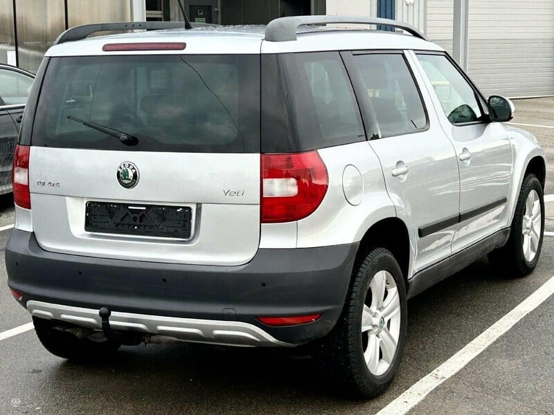 Фотография 8 - Skoda Yeti 2012 г Внедорожник / Кроссовер