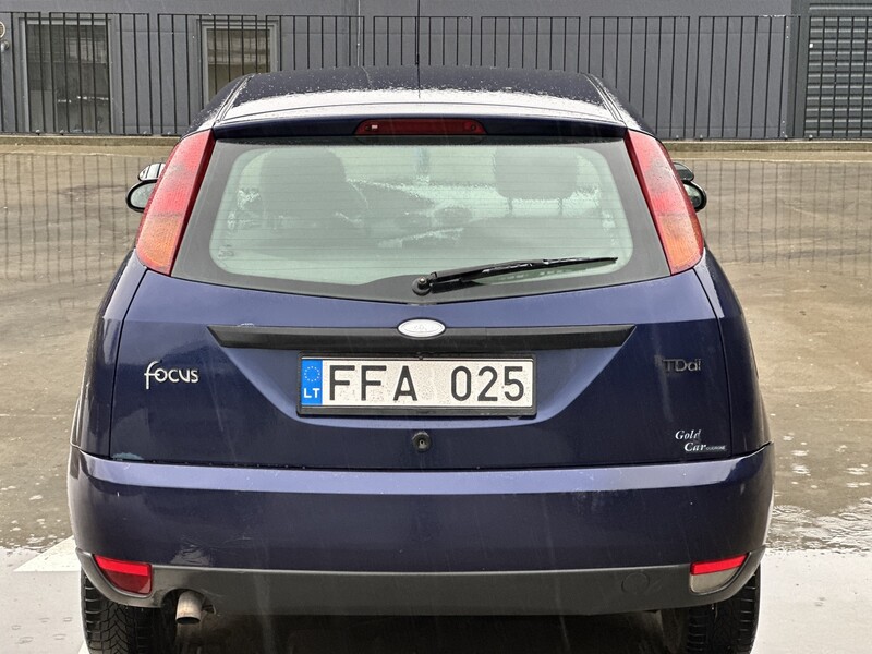 Photo 7 - Ford Focus 2001 y Hatchback