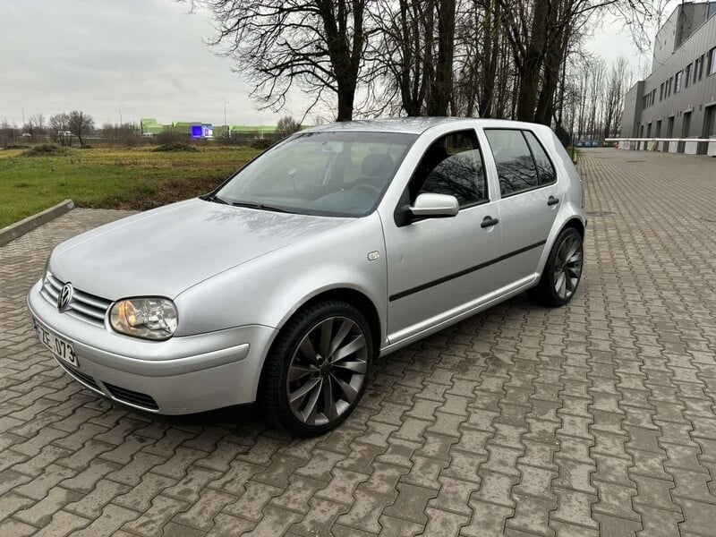 Фотография 11 - Volkswagen Golf IV 2003 г