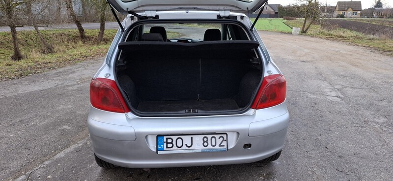 Photo 7 - Peugeot 307 2001 y Hatchback