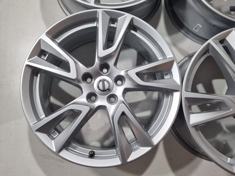 Photo 4 - Volvo XC60 originalūs XC60 light alloy R18 rims