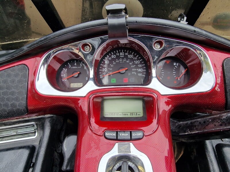 Nuotrauka 6 - Honda GL1800 GOLD WING TOUR 2003 m Kelioninis / Touring / Sport Touring motociklas