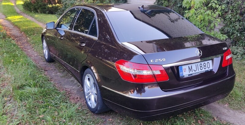 Фотография 3 - Mercedes-Benz E 250 CDI 2010 г