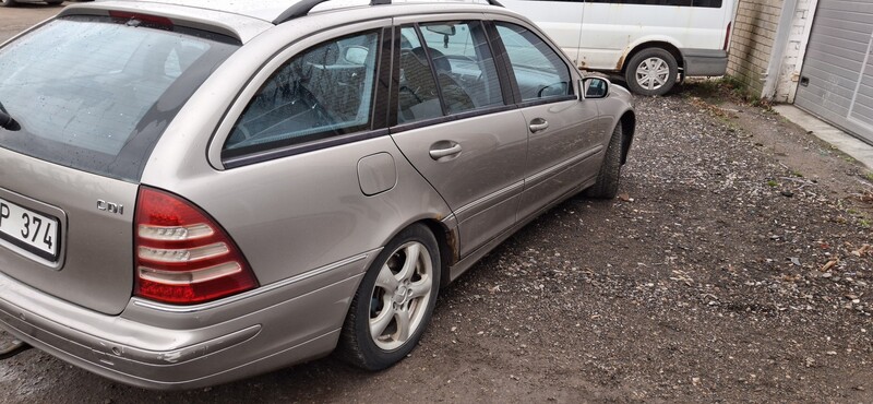 Nuotrauka 3 - Mercedes-Benz C 270 2024 m Universalas