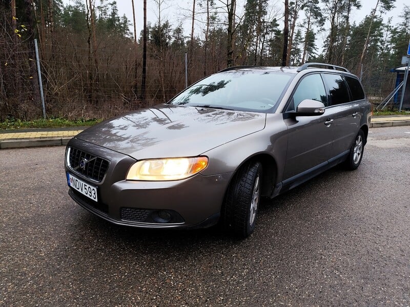 Photo 8 - Volvo V70 2008 y Wagon