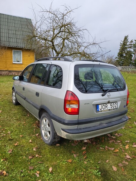 Photo 4 - Opel Zafira 2001 y Van