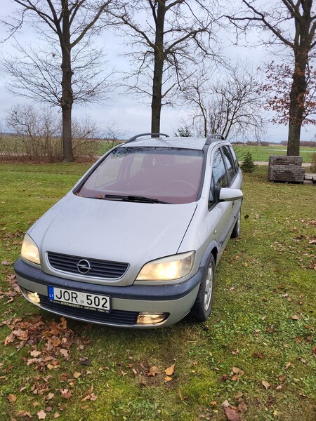 Photo 1 - Opel Zafira 2001 y Van