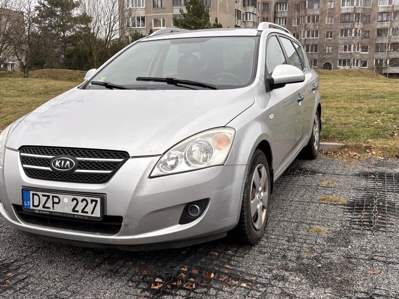 Фотография 1 - Kia Cee'd 2008 г Внедорожник / Кроссовер