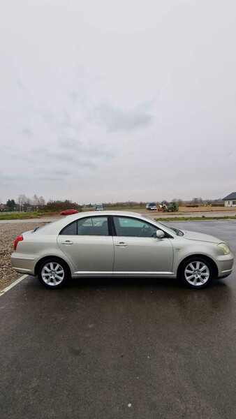 Photo 2 - Toyota Avensis II 2005 y