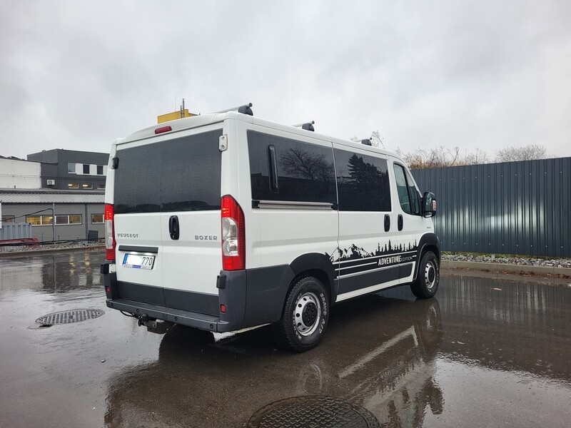 Photo 4 - Peugeot Boxer 2009 y Minibus