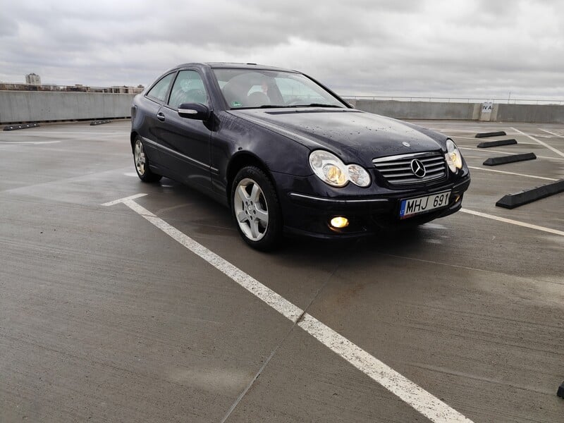 Фотография 1 - Mercedes-Benz C 200 2004 г Купе