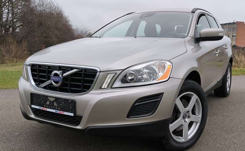 Photo 3 - Volvo XC60 2012 y Off-road / Crossover