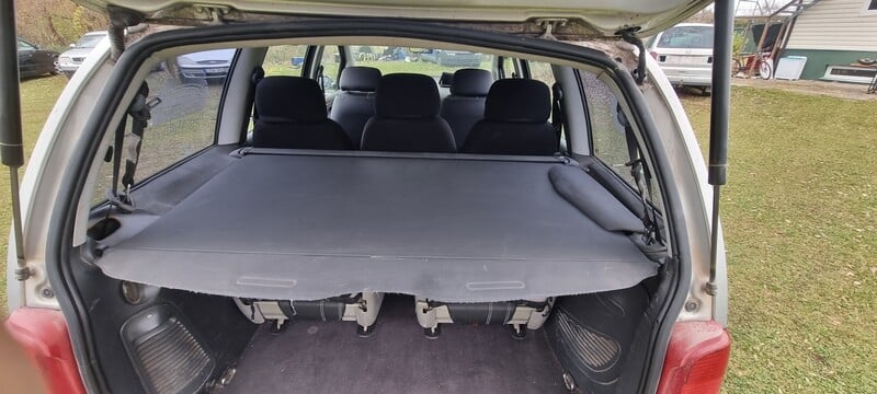 Photo 2 - Seat Alhambra I 2004 y parts