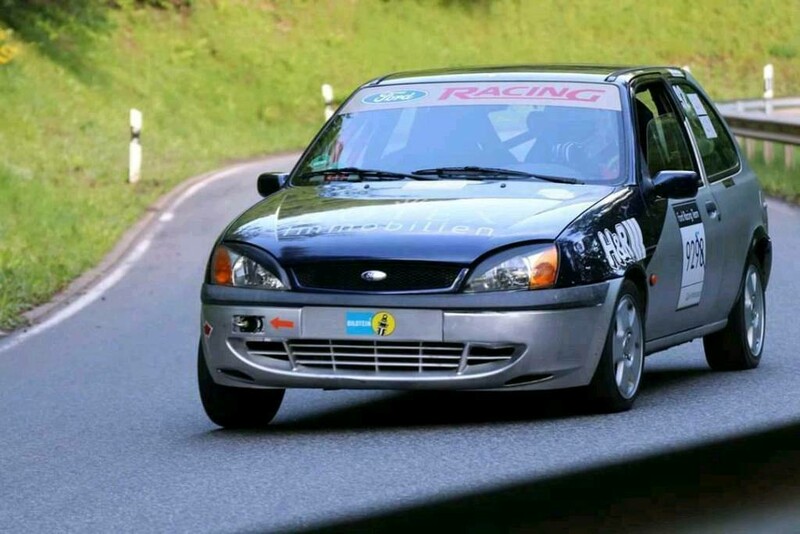 Photo 6 - Ford Fiesta VI race 2002 y