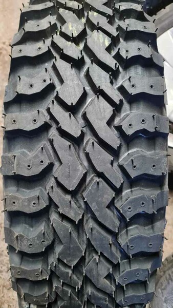 Photo 1 - URAGANO M/T R16 universal tyres passanger car