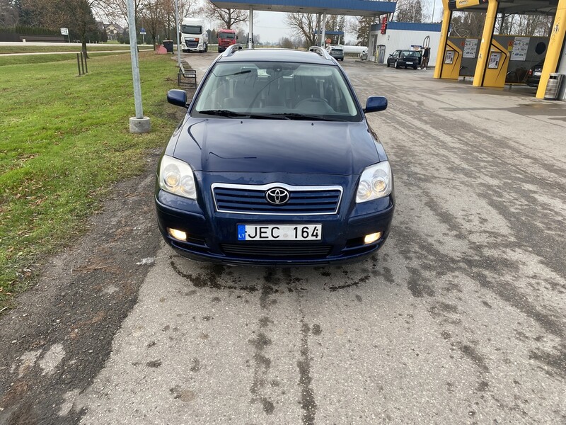 Photo 1 - Toyota Avensis II 2004 y